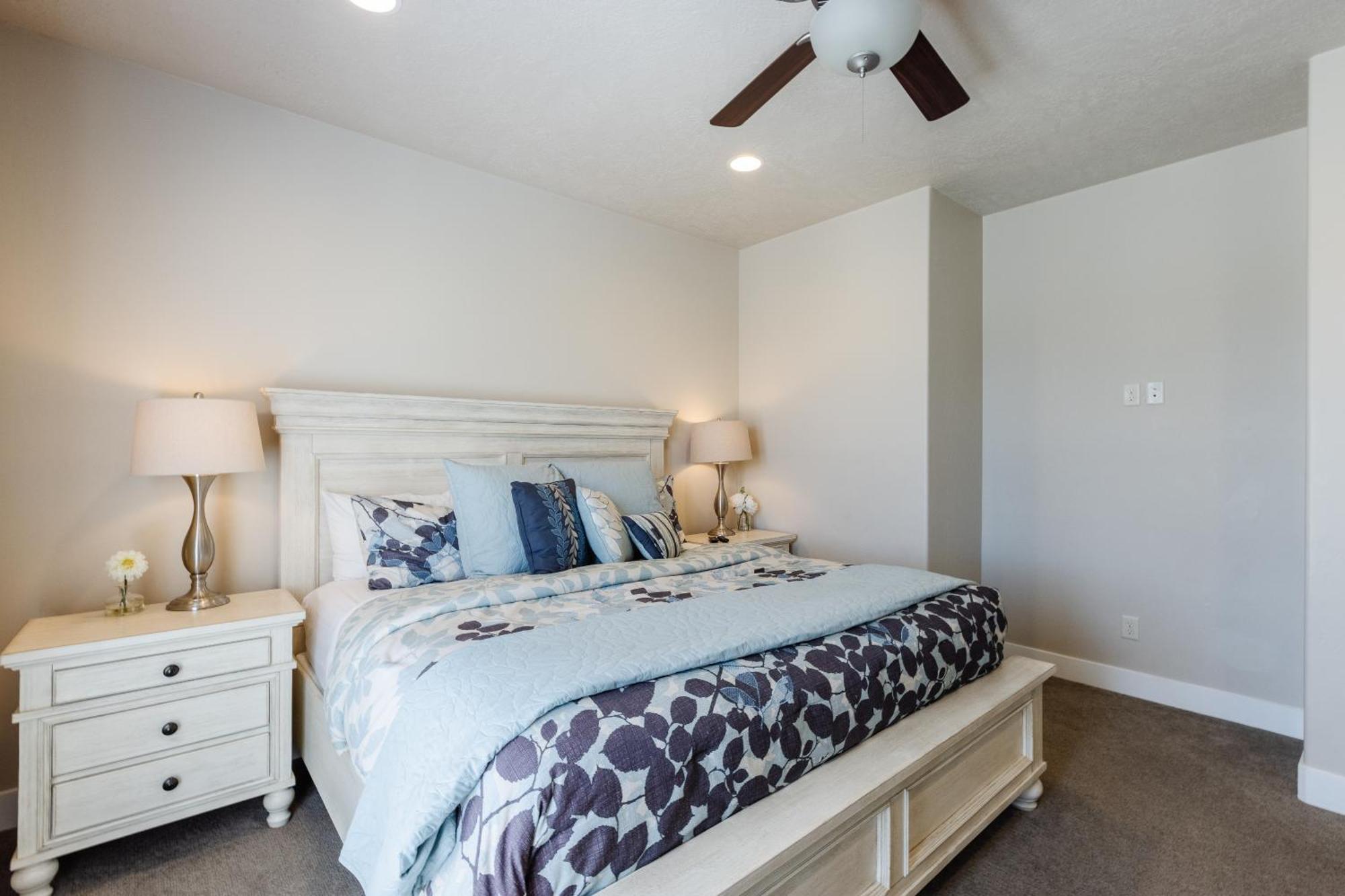 Paradise Village 36 Bunk Beds, Bbq Grill, Community Resort Style Pool And Water Park Santa Clara Exterior photo