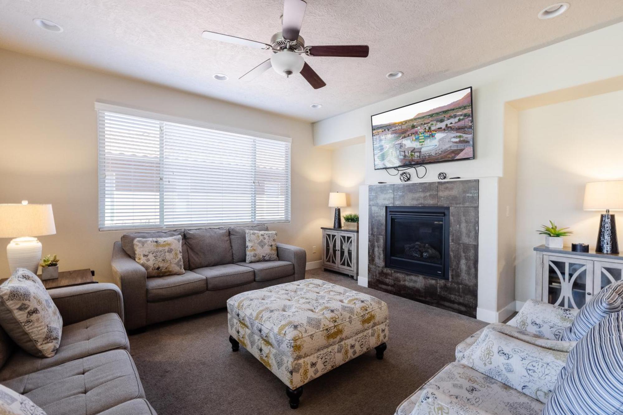 Paradise Village 36 Bunk Beds, Bbq Grill, Community Resort Style Pool And Water Park Santa Clara Exterior photo