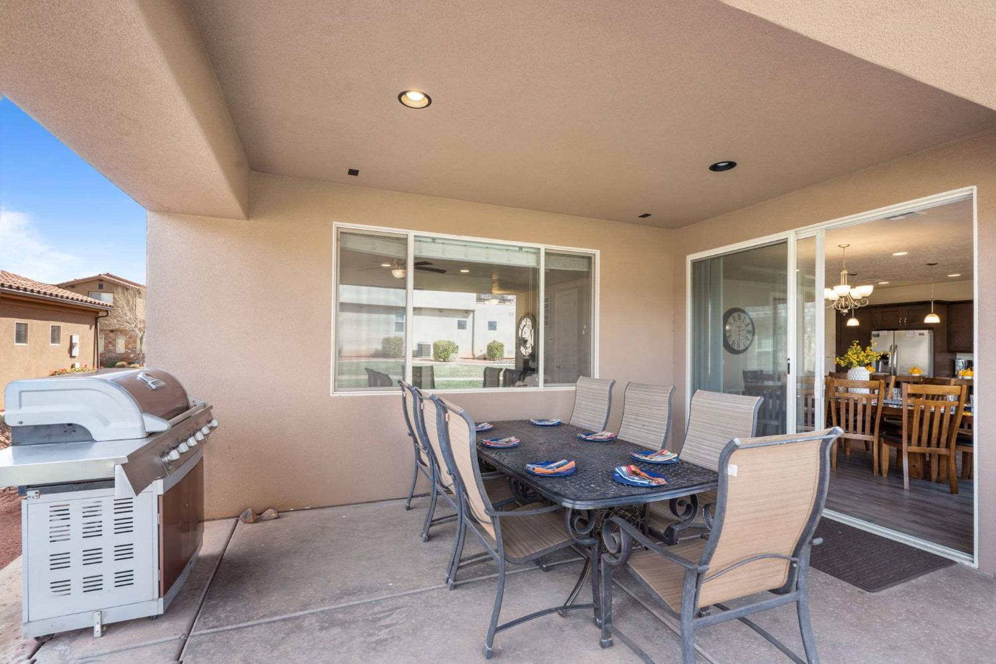 Paradise Village 36 Bunk Beds, Bbq Grill, Community Resort Style Pool And Water Park Santa Clara Exterior photo