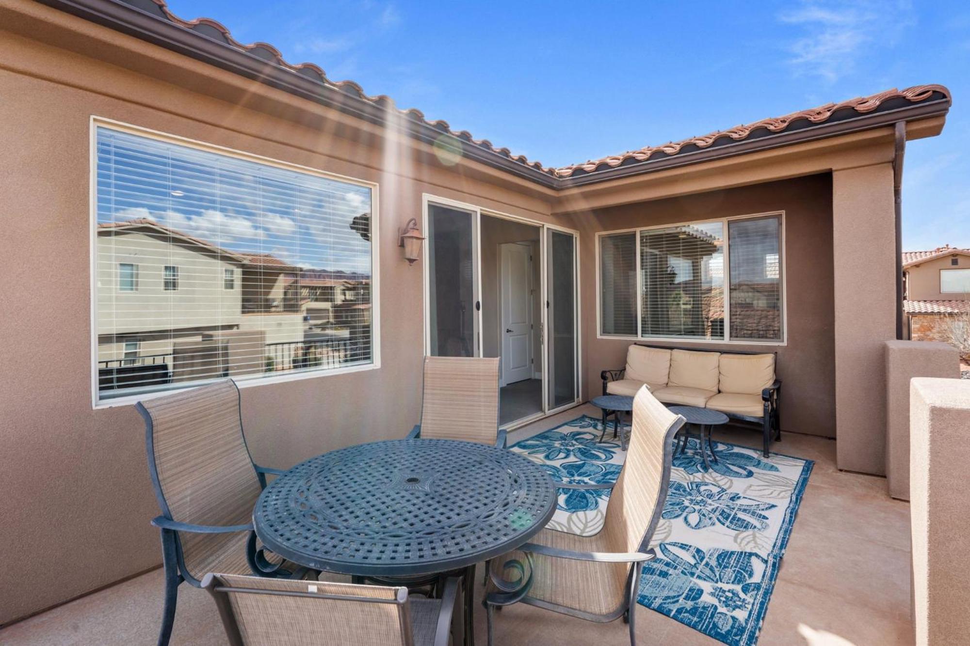 Paradise Village 36 Bunk Beds, Bbq Grill, Community Resort Style Pool And Water Park Santa Clara Exterior photo